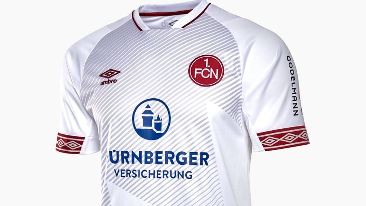 Auch auf dem weißen Auswärtstrikot finden sich die Streifen wieder - Hingucker sind jedoch vor allem die rot-weißen Ärmelabschlüsse