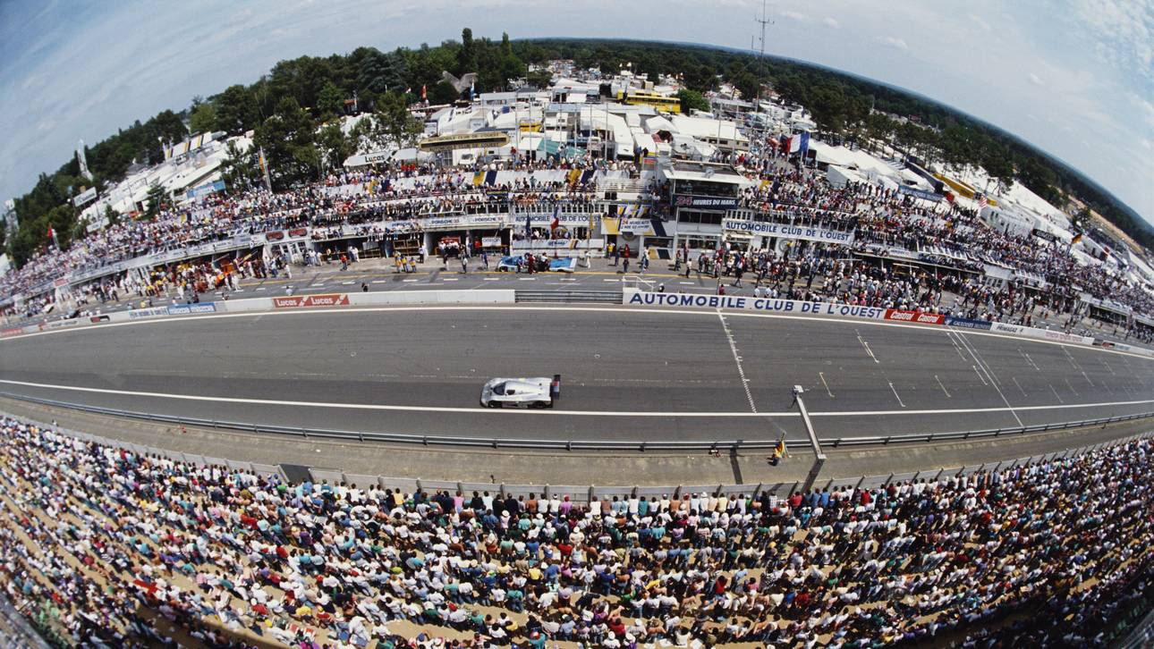 Motorrad-Pilot stirbt nach Unfall