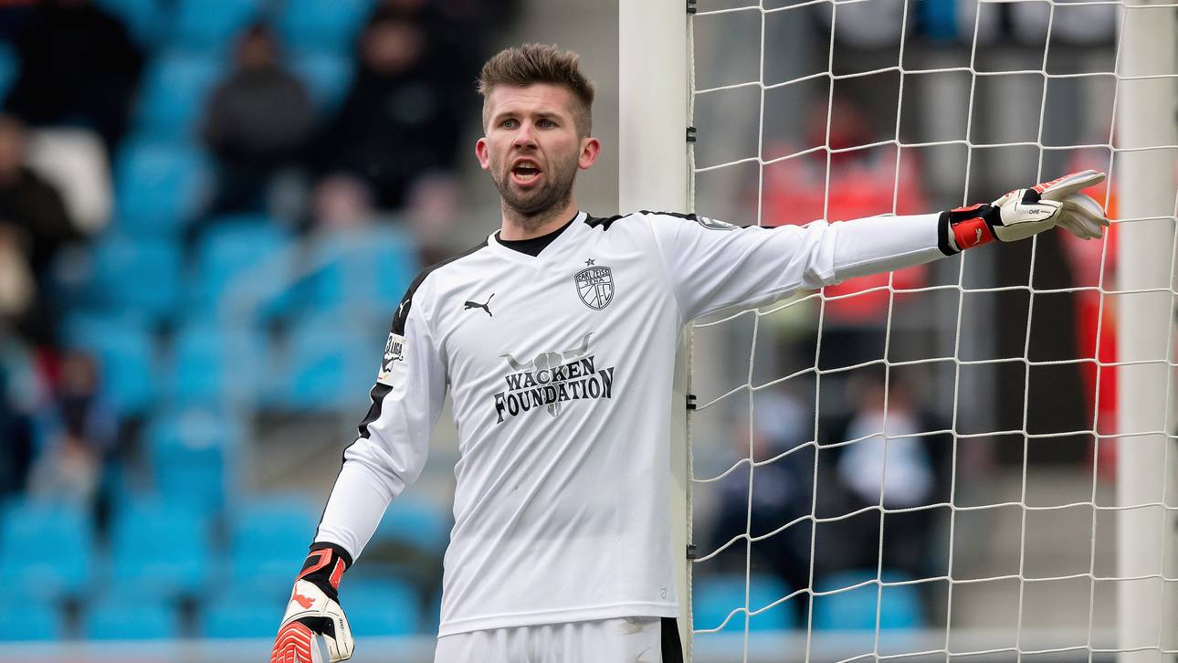 Jena-Keeper nach Ausraster gesperrt