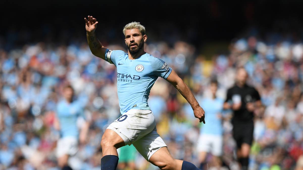 PLATZ 5 - SERGIO AGUERO: Jahr für Jahr liefert der Stürmer in Diensten von Manchester City ab. Auch in der aktuellen Saison stehen wettbewerbsübergreifend bereits 30 Tore und zehn Vorlagen auf dem Konto des Argentiniers. Aguero ist der siebtbeste Torschütze der Premier-League-Geschichte und führt die Torjägerliste 18/19 an. Beim Torabschluss muss sich Aguero vor niemandem verstecken