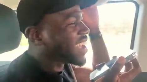 Kalidou Koulibaly wechselte im Sommer zum FC Chelsea, wollte aber seine Rücknummer 26 behalten - die einst John Terry trug. Der Innenverteidiger fragte die Klub-Legende deshalb kurzerhand um Erlaubnis.