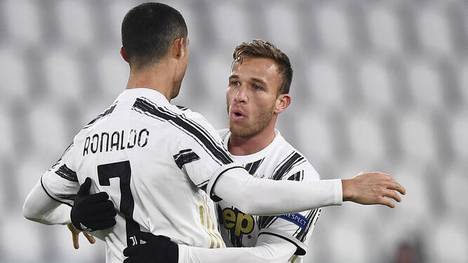 Arthur war ein Jahr lang bei Juventus Turin Teamkollege von Cristiano Ronaldo. In einem Interview mit TNT Sports verriet er nun, dass dabei auch mal der Appetit auf das eigentlich so köstliche Essen schnell verfliegt.