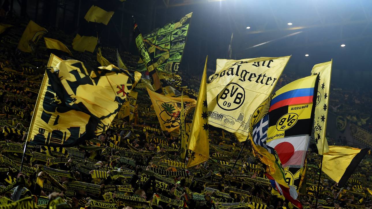 BVB-Fans erinnern an Fast-Insolvenz