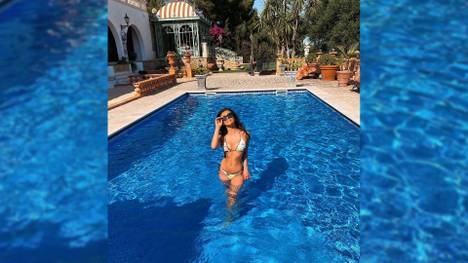 Lili Paul Roncalli hat das Herz des Tennis-Stars Dominic Thiem gestohlen. Ein auf Instagram veröffentlichtes Foto zeigt die beiden in vertrauter Zweisamkeit.