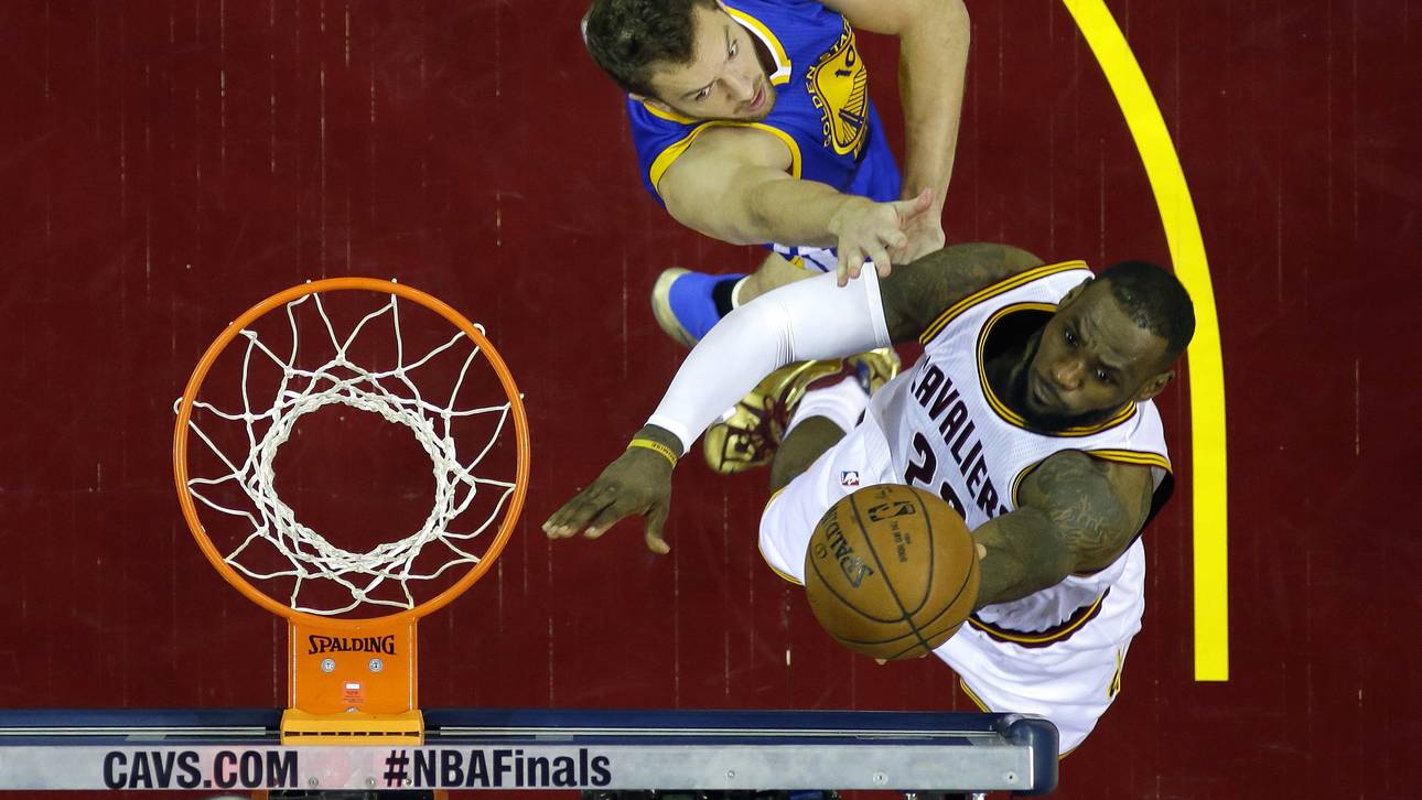 LeBron James steigt aus Vertrag aus
