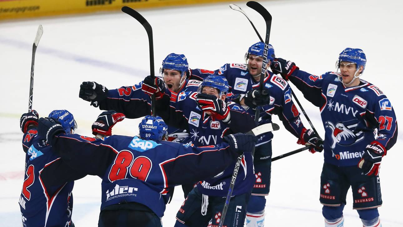 Doppelschlag erlöst Adler Mannheim