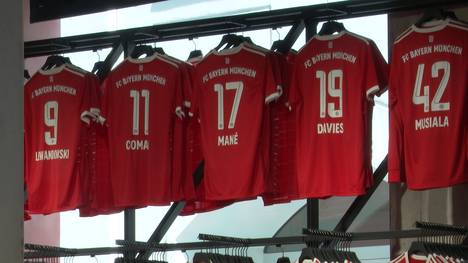 Der erwartete Hype um das Trikot von Topstürmer Sadio Mané lässt nach dem Verkaufsstart auf sich warten. Die Fans wollen erst seine Leistung auf dem Platz sehen. 