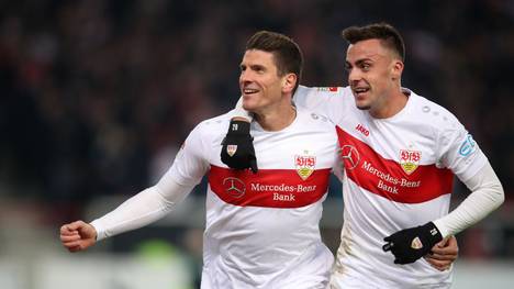 Mario Gomez und Philipp Förster wollen mit dem VfB Stuttgart gegen den FC St. Pauli den nächsten Sieg holen