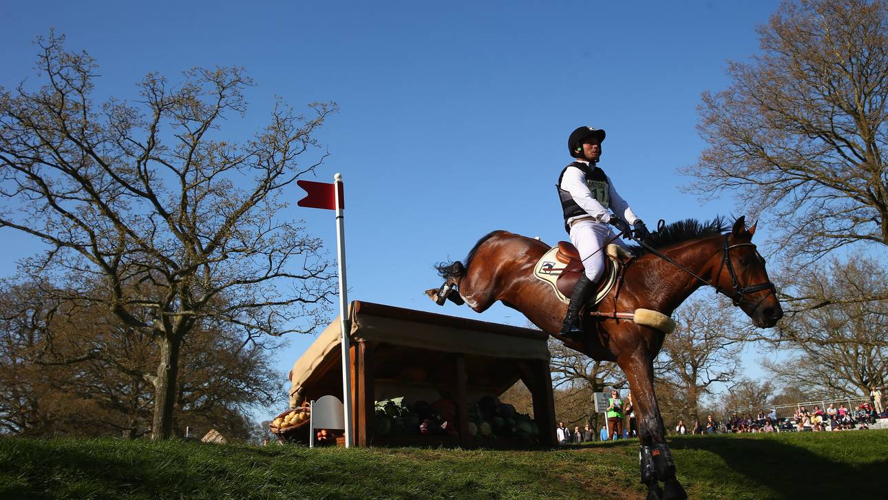 Jung führt nach der Geländeprüfung