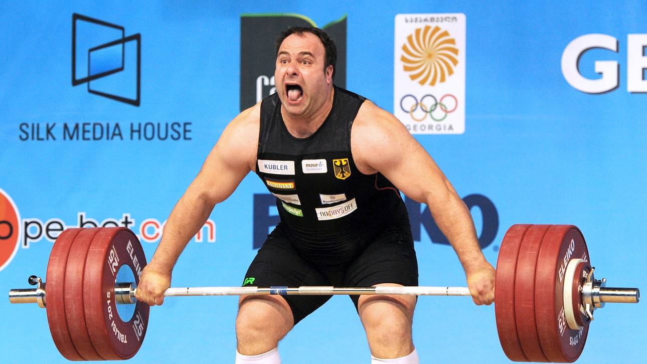 Gewichtheber kämpfen um Olympia