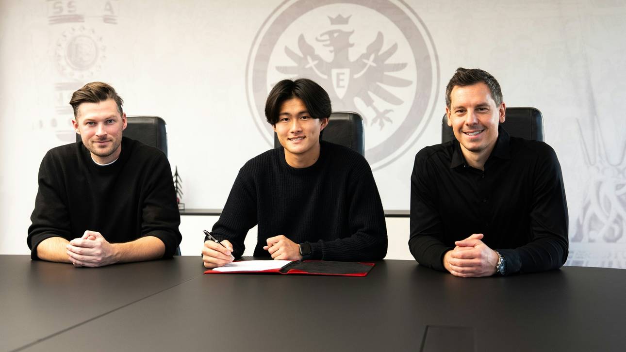 Keito Kumashiro (M.) wechselt nach Frankfurt