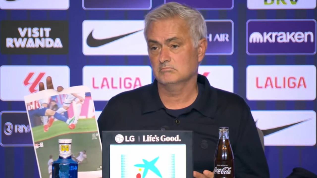 Mourinho zeigt Beweisstück