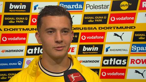 Dortmunds Neuzugang Konstantinos Karetsas schwärmt nach seiner Bundesliga-Premiere von der Atmosphäre im Stadion.