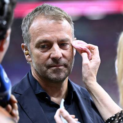 Der frühere DFB-Sportdirektor Robin Dutt hat die sportliche Leitung nach dem neuerlichen WM-Desaster verteidigt und sieht die Versäumnisse beim DFB.