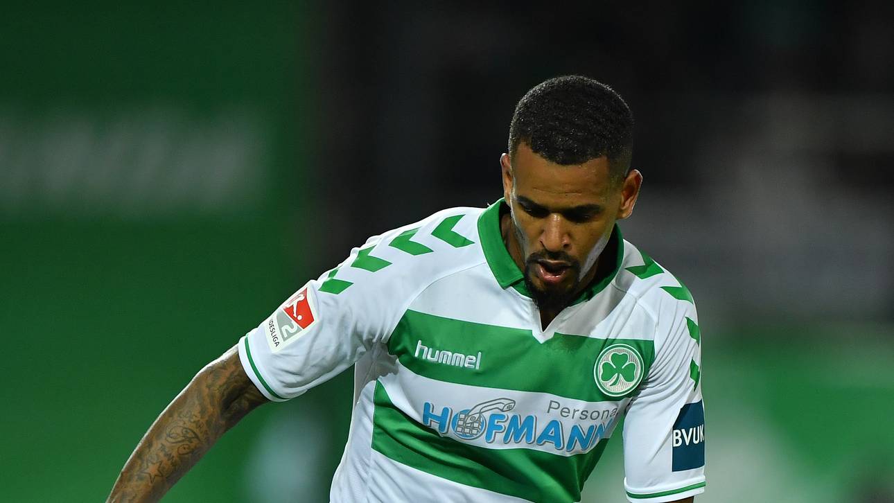 Fürth springt auf Aufstiegsplatz