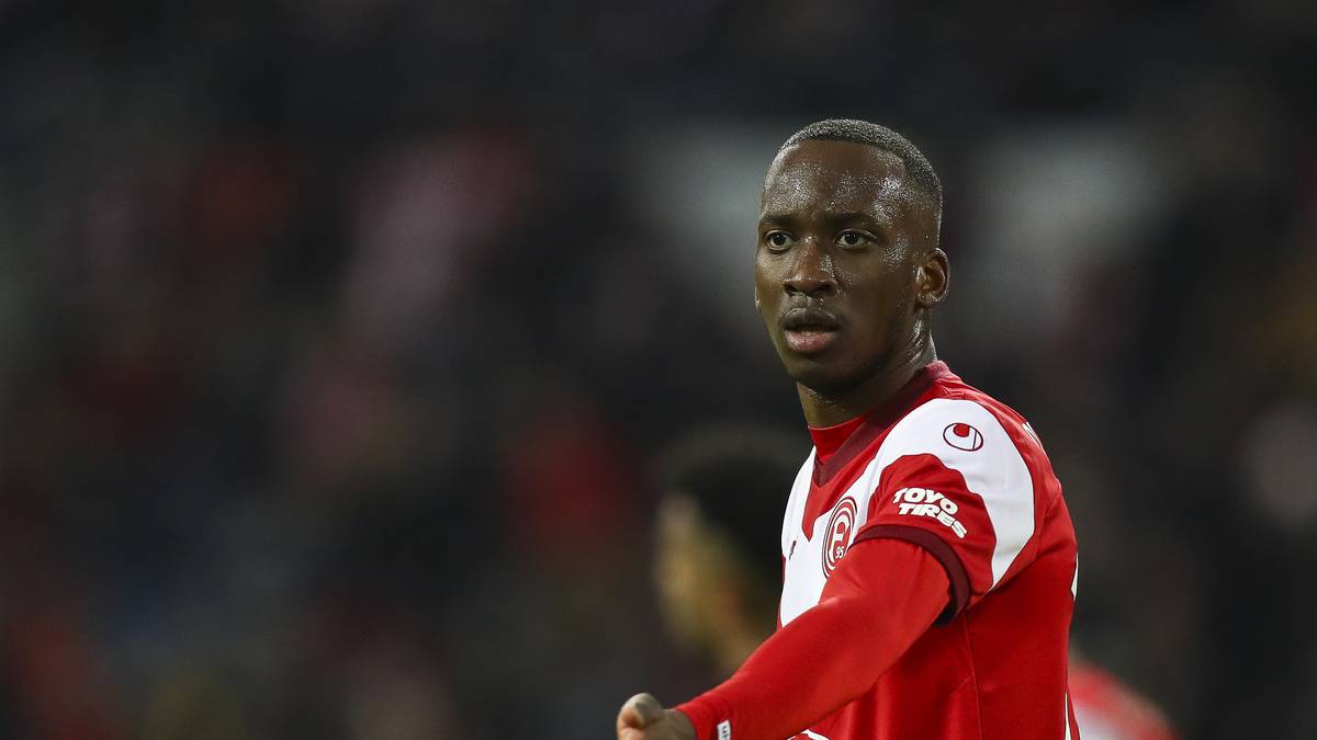 PLATZ 18: Dodi Lukebakio (Fortuna Düsseldorf) - 10 Tore