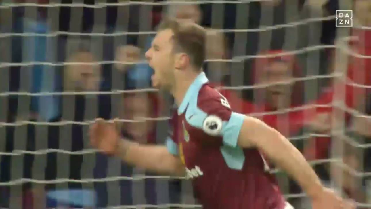 Video: Irre Schlussphase in Burnley