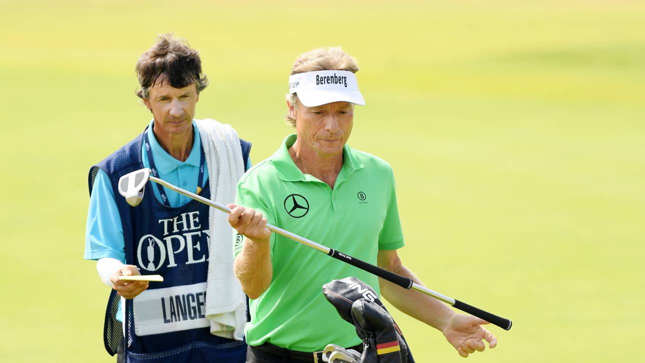 Bernhard Langer (v.) schob sich am Samstag dank einer 68er-Runde weit nach vorne