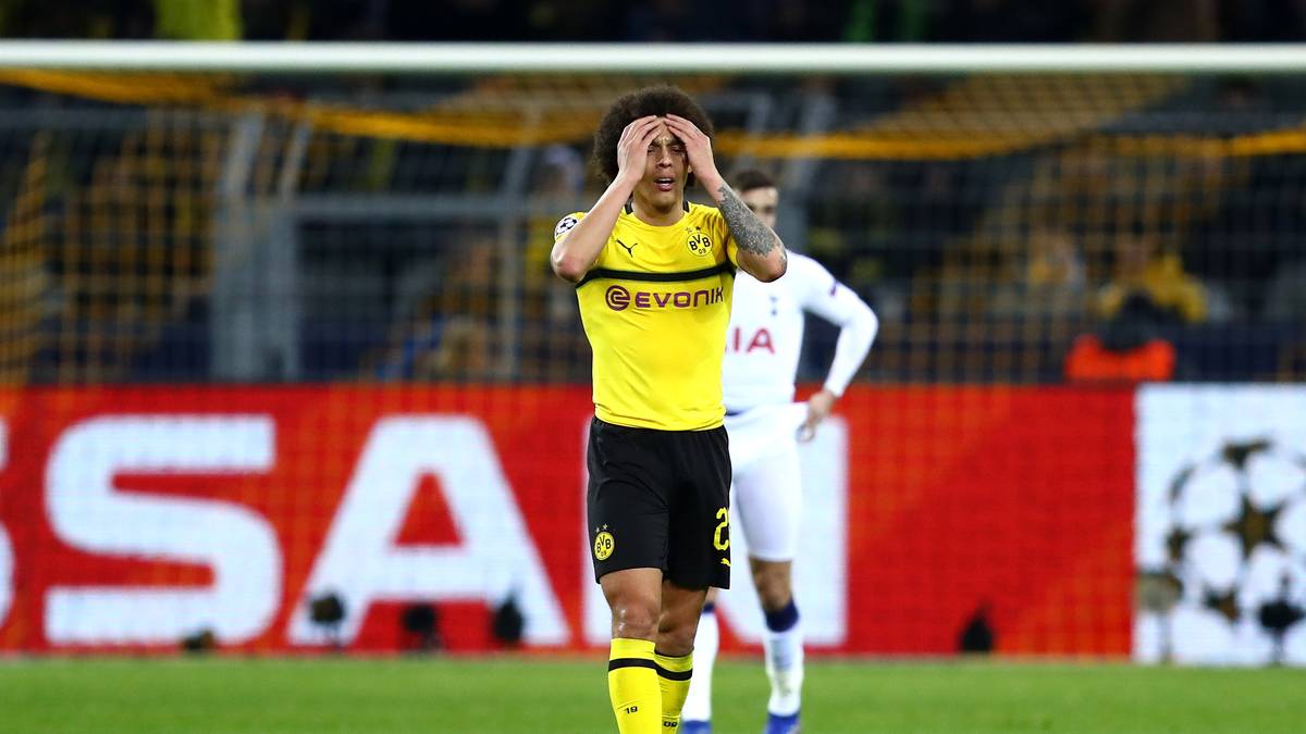 AXEL WITSEL: Trainer Lucie Favre ging von Begin an großes Risiko, setzte auf den Belgier als alleinigen defensiven Mittelfeldspieler. Als Abfangjäger sicher, im Spiel nach vorne mit ungewohnten Fehlpässen. SPORT1-NOTE: 3,5