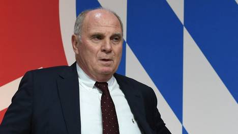 Bayern Münchens Ehrenpräsident Uli Hoeneß hat sich erneut klar gegen rechts positioniert.