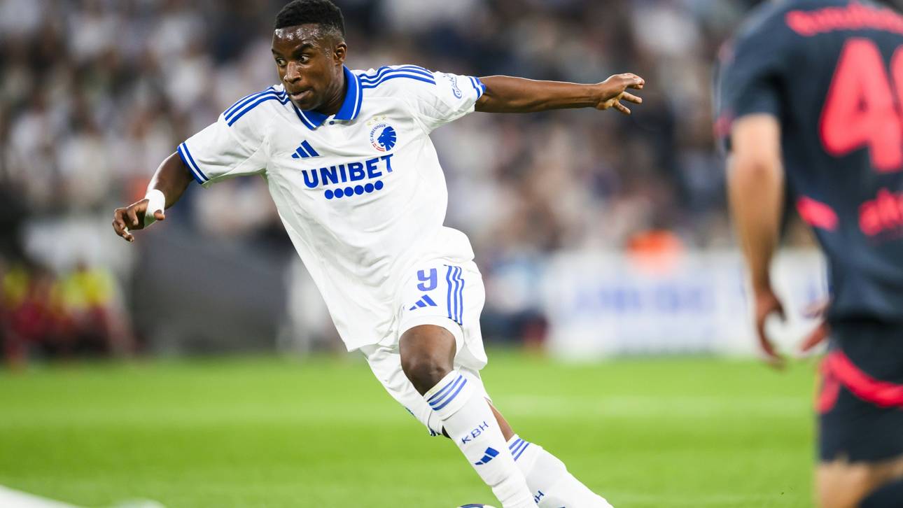 Moukoko feiert erlösenden Moment