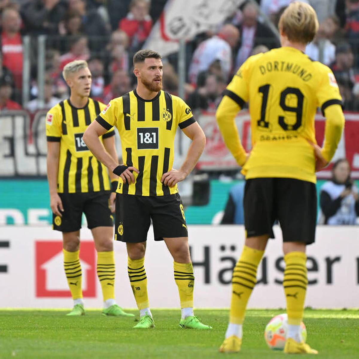 Sebastian Kehl spricht über unerklärbare Probleme bei Borussia Dortmund - und hofft auf die Rückkehr von zwei Leistungsträgern. 