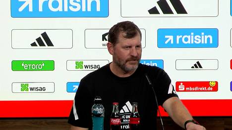 Statistiken sind ein fester Bestandteil des modernen Fußballs. Für Union-Trainer Steffen Baumgart gibt es aber noch weitaus mehr zu beachten. Dabei scherzt der Coach mit einem Verweis auf seine eigene Person.