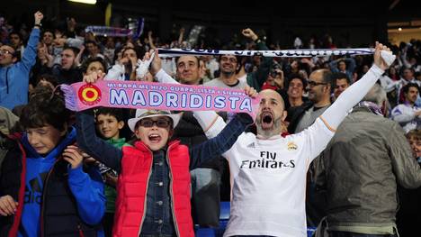 FBL-EUR-C1-REALMADRID-ATLETICO-SUPPORTERS