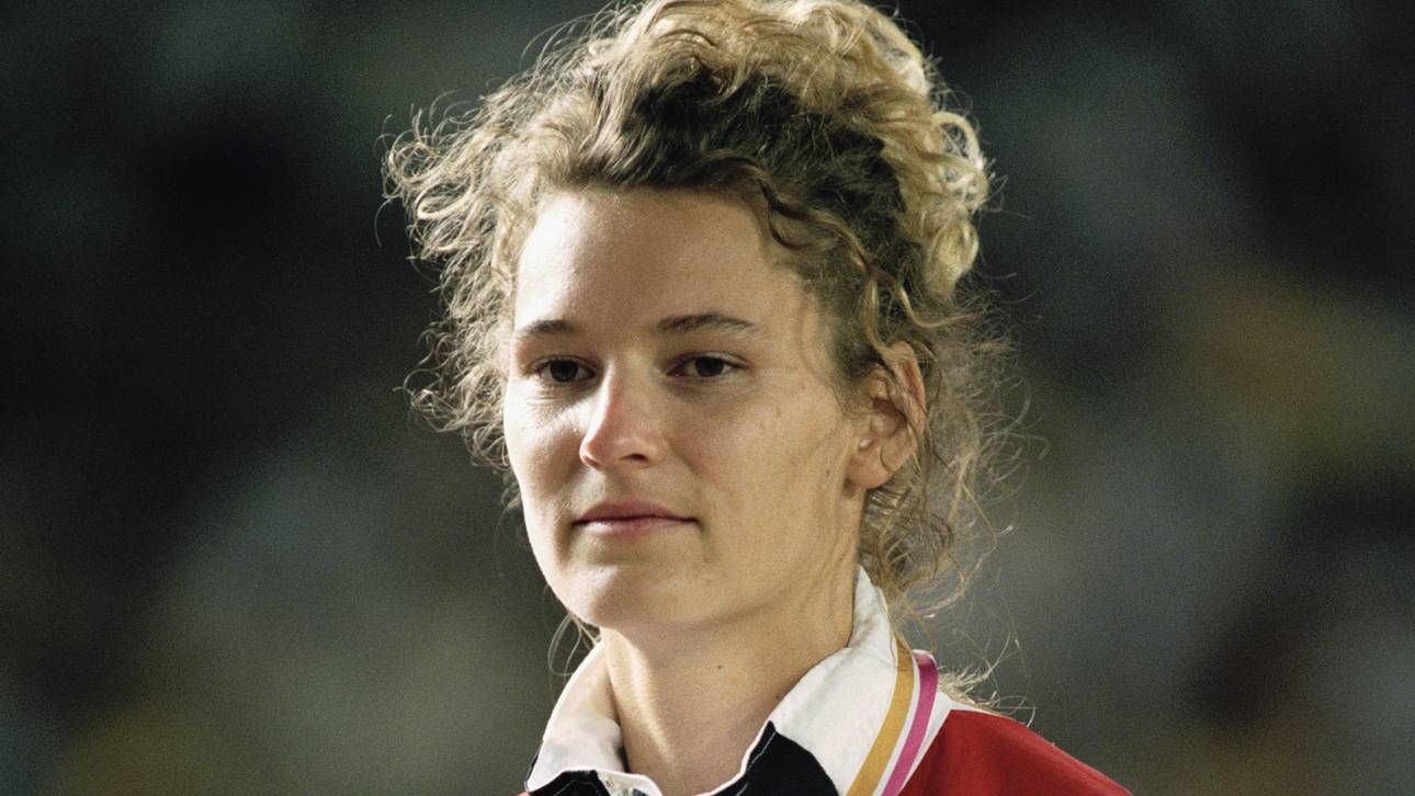 Heike Henkel Bei den Weltmeisterschaften 1991 in Tokio gewinnt Heike Henkel mit 2,05m Gold