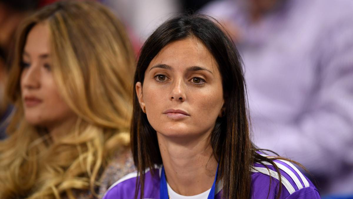 Macarena Rodriguez schaut ein bisschen traurig aus - muss sie aber nicht. Als Frau von Lucas Vazquez hat sie genug zu feiern