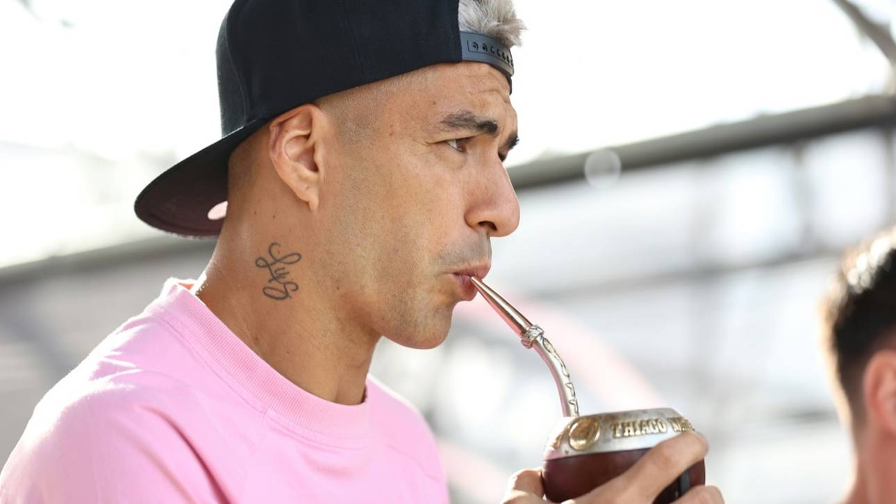 Suarez stürmt weiter mit Messi