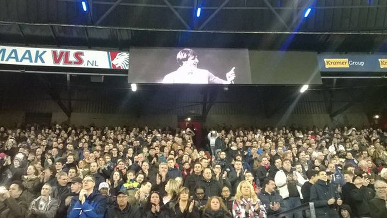 Minute 14: Fußball pausiert für Cruyff