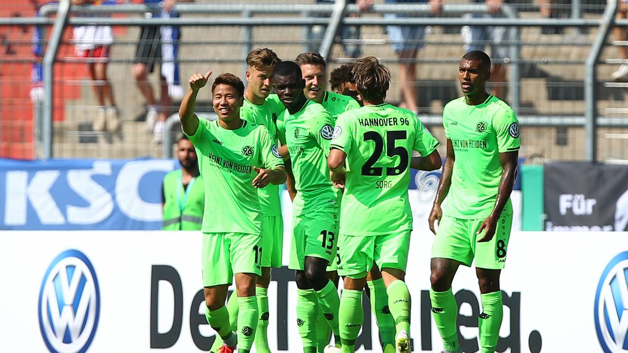 Hannover schießt den KSC ab