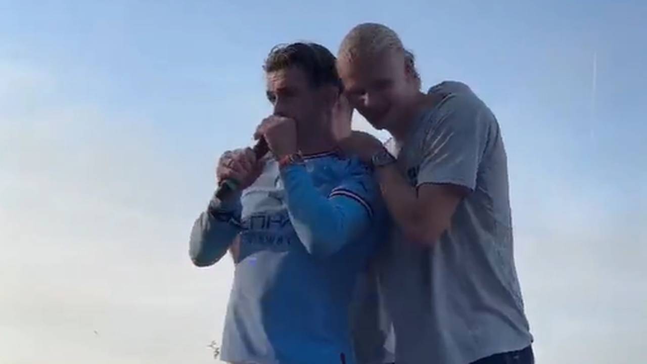 Nach Finaltriumph in Champions League: Erling Haaland und Jack Grealish feiern