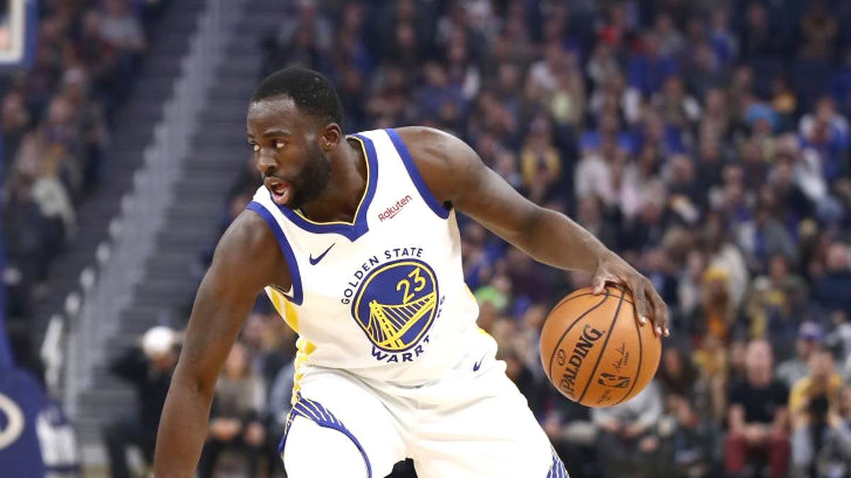 DRAYMOND GREEN: Auch der Big Man mit den schnellen Fingern hat sich einen Platz in dieser Galerie verdient. Spielt zwar nicht ganz so spektakulär wie die "Splash Brothers", hat aber als Defensiv-Künstler einen ebenso großen Anteil daran, dass die Warriors die NBA-Dynastie der 2010er Jahre waren