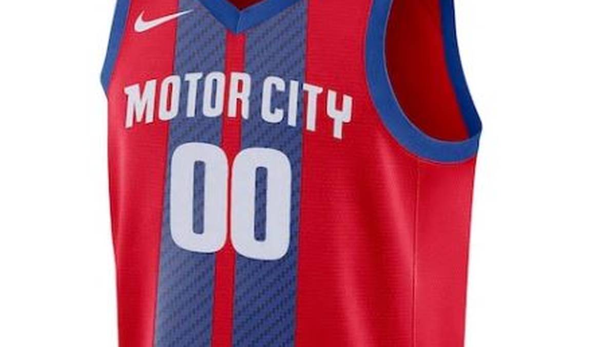 DETROIT PISTONS: Das Sondertrikot der Pistons feiert die Härte und mutige Einstellung der Stadt durch seine tiefe Verbindung zur Muscle-Car-Kultur. Der Schriftzug "Motor City" und die blauen Rennstreifen spiegeln Detroits Ruf als Autostadt wieder und symbolisieren zugleich den Siegeswillen des Teams