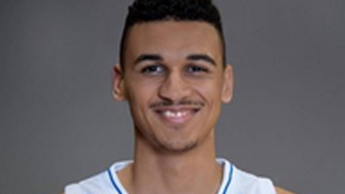 JONATHAN BÄHRE (Forward; Clemson; Junior): Schon mit 16 Jahren spielte das Flügeltalent für die Männermannschaft in Wiesbaden, nach Stationen bei Fraport Skyliners und einem Jahr High School in Georgia (Co-MVP der Staatsmeisterschaft) verschlug es Bähre nach Asheville, North Carolina