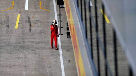 Sebastian Vettel hat bei Ferrari aktuell wenig Unterstützung