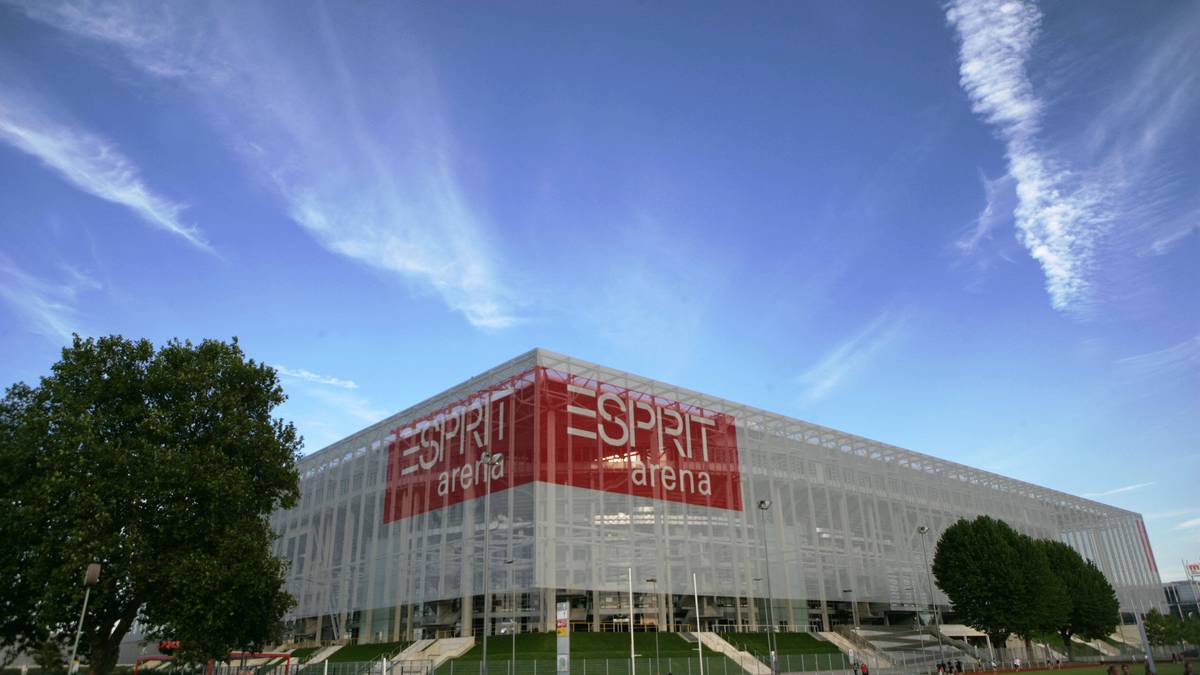 DÜSSELDORF - MERKUR SPIEL-ARENA (51.031 Plätze): Rheinische Frohnatur. Hat laut eigener Aussage die "längste Theke der Welt" und empfängt in der Altstadt Gäste aus aller Herren Länder. Bezeichnet sich selbst als Sportstadt, scheiterte aber im Bemühen um Olympische Spiele 2012