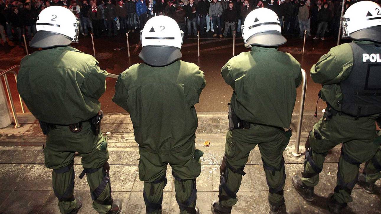 In Stuttgart wurden Polizisten attackiert