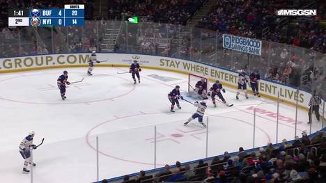 Nach 13 Niederlagen in Folge treffen die Buffalo Sabres auf die New York Islanders. Dabei schießt sich das Team von JJ Peterka den Frust von der Seele. 