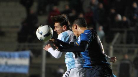 Lionel Messi verletzt sich am Rücken