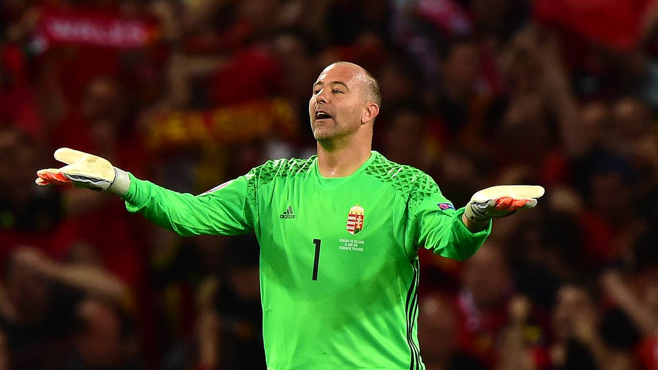 Ungarn-Held Kiraly tritt zurück