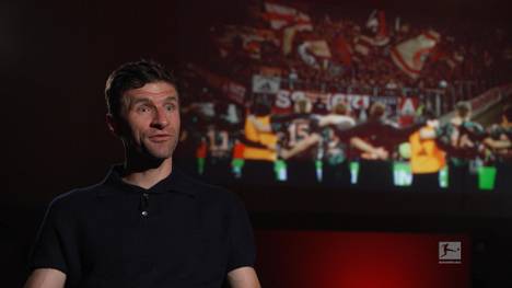 Lange Zeit hat Bayern München nach dem richtigen Trainer gesucht. Laut Thomas Müller scheint man den in Vincent Kompany gefunden zu haben, zumindest ist eine positive Tendenz zu erkennen.