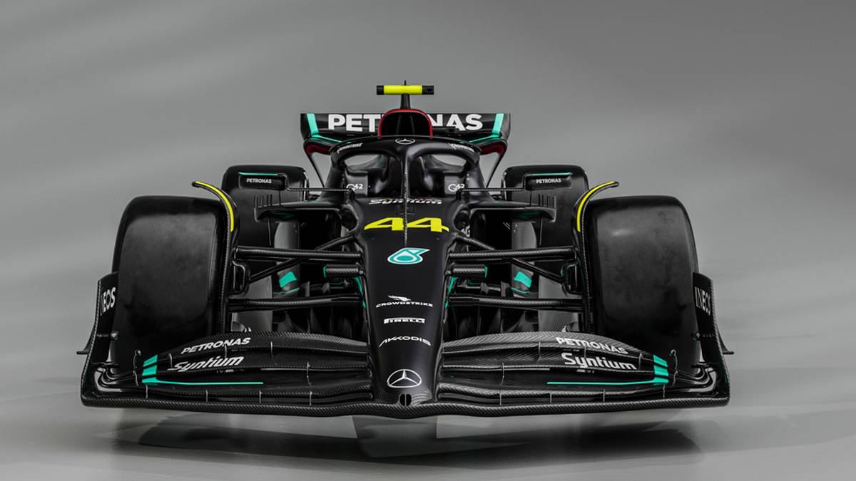 Mercedes hat in Silverstone den neuen W14 präsentiert. Ein kleines Detail soll dabei den Unterschied machen.