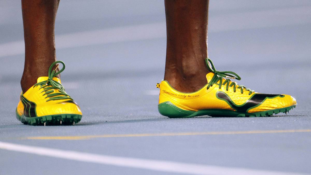 Superstar-Sprinter Usain Bolt trägt die Nationalfarben seines Heimatlandes Jamaika auf den Schuhen 