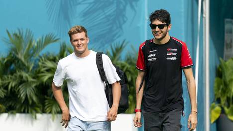 Mick Schumacher und Kumpel Esteban Ocon beim Grand Prix in Miami