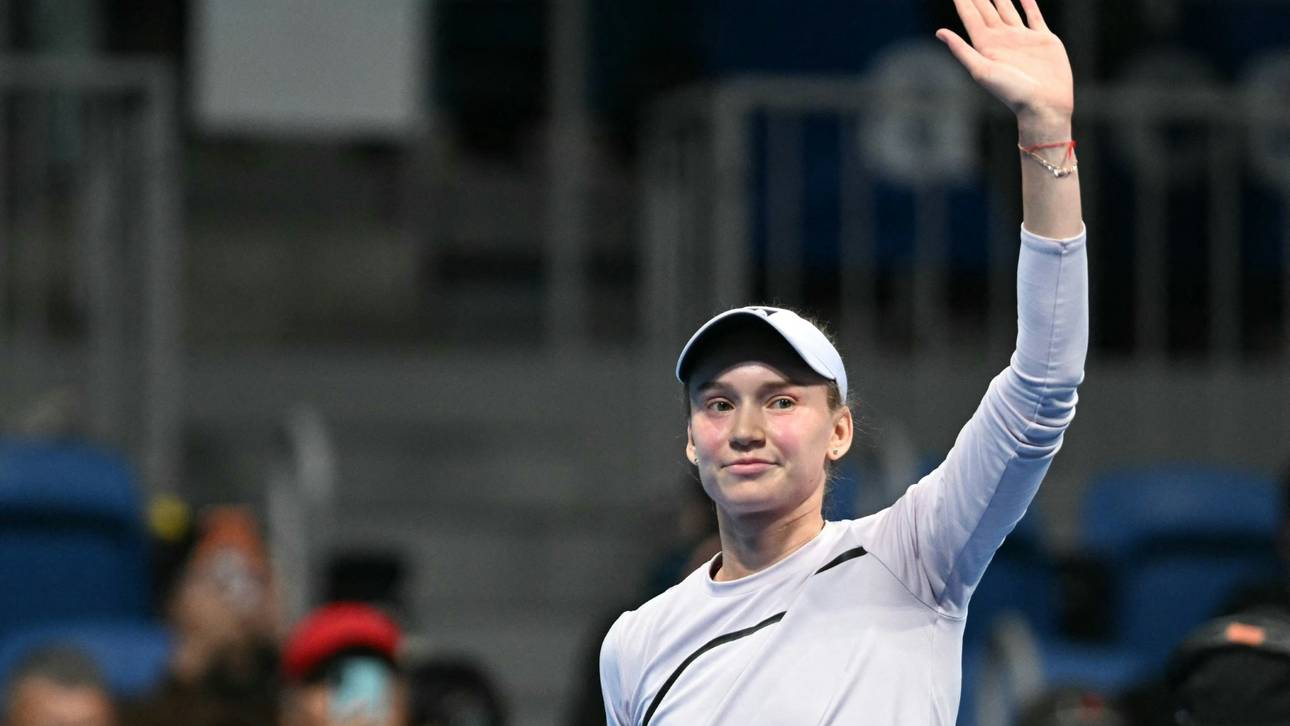 Tennis: Rybakina schließt Jahr als Nummer eins ab