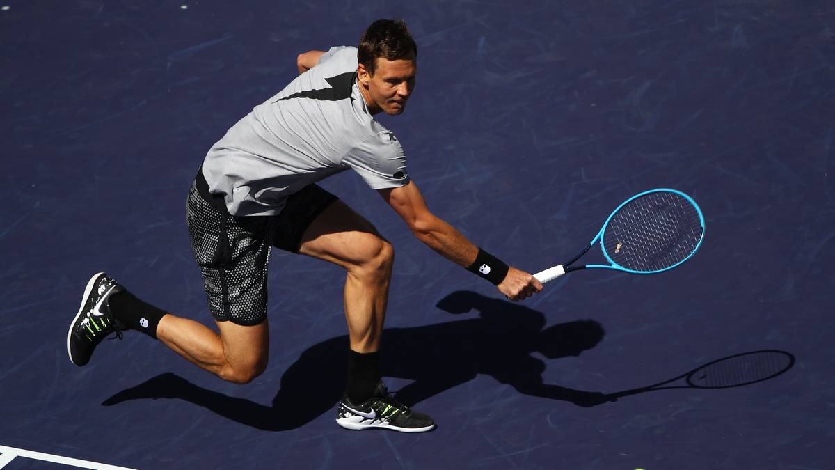 Im Jahr 2004 tauchte der Tscheche Tomas Berdych erstmals in den Top 100 der Weltrangliste auf. Seitdem stand er bis jetzt ununterbrochen in der Liste der 100 besten Tennisspieler der Welt - insgesamt 794 Wochen lang