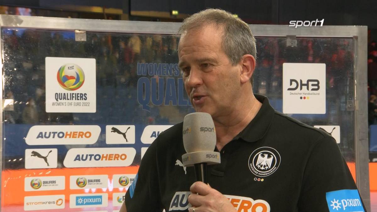 Bundestrainer Henk Groener im Interview nach der Niederlage gegen die Niederlande. In zwei Tagen steht das Rückspiel an. 